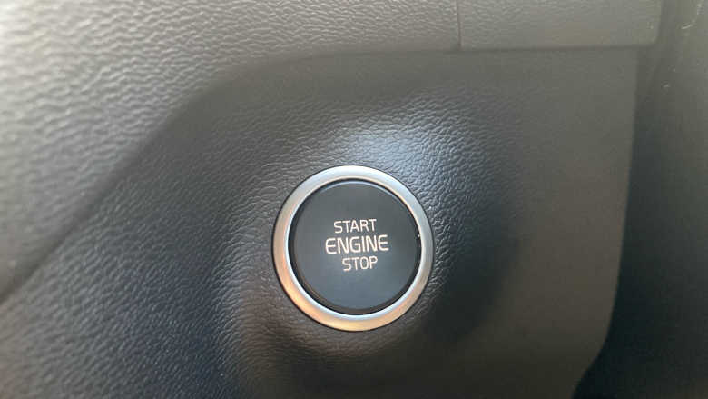 Volvo Xc40 2.0 B4P Inscription 5dr AWD Auto Petrol Estate